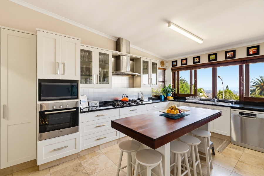 5 Bedroom Property for Sale in Monte Sereno Western Cape